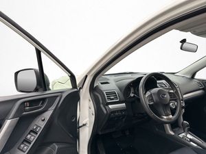 Subaru Forester bild 8