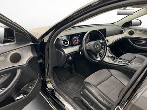 Mercedes E200 bild 8