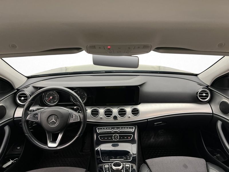 Mercedes E200 bild 14
