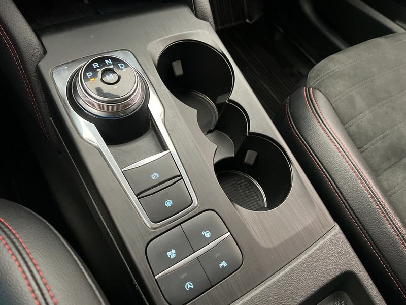 Ford Kuga bild 24
