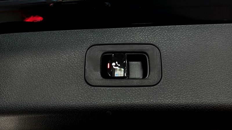 Mercedes E300 bild 16