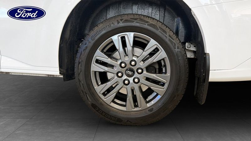 Ford Tourneo Custom bild 9