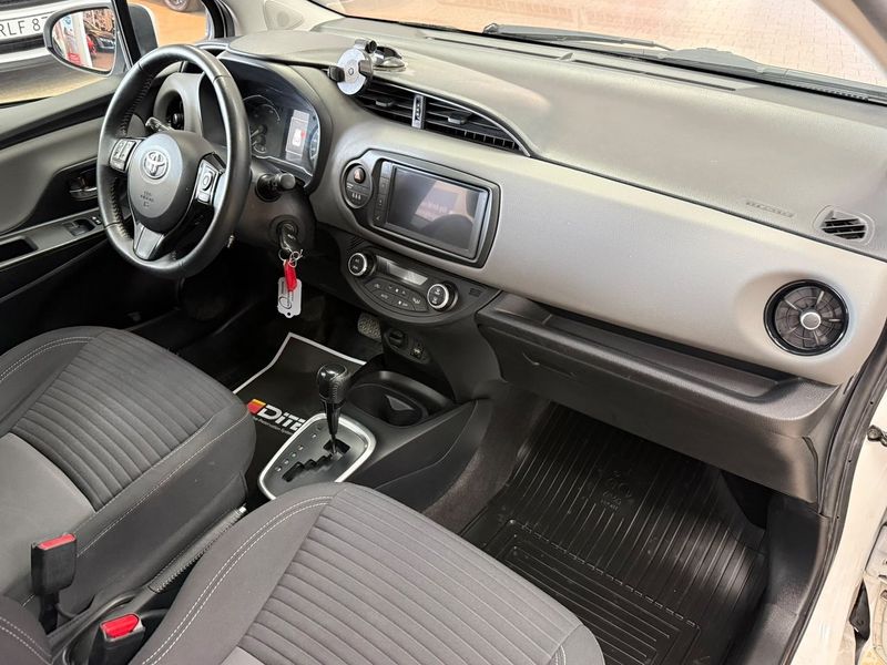 Toyota Yaris bild 16
