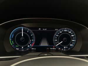 Volkswagen Passat bild 26