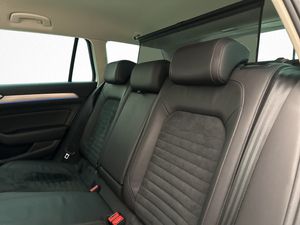 Volkswagen Passat bild 15