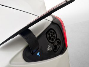 Tesla Model Y bild 11
