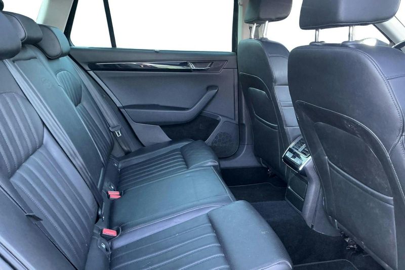 Skoda Superb bild 8