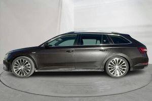Skoda Superb bild 2