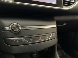 Peugeot 308 SW bild 16