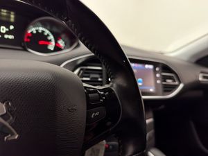 Peugeot 308 SW bild 21