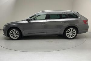 Skoda Superb bild 2