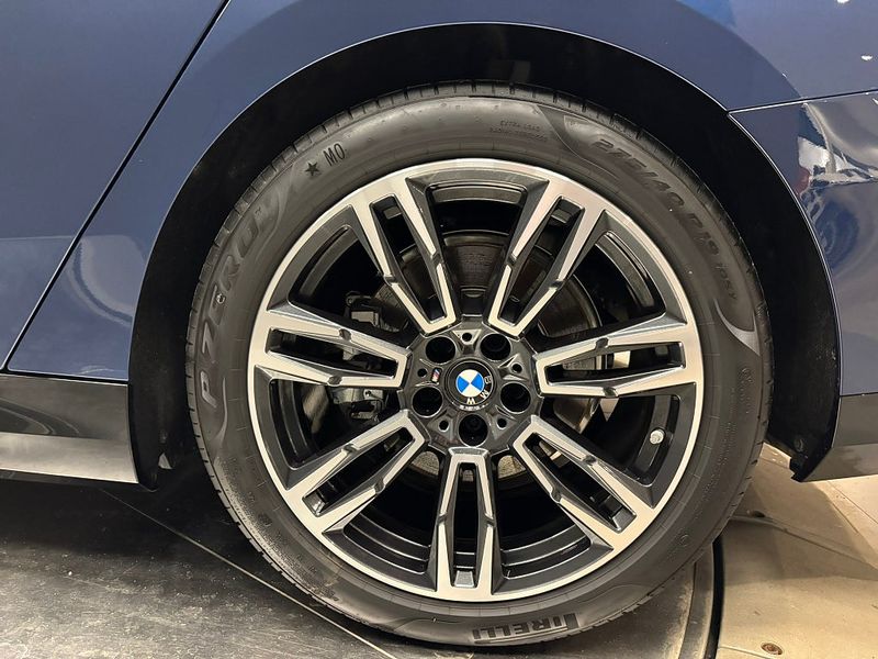 BMW 530 bild 9