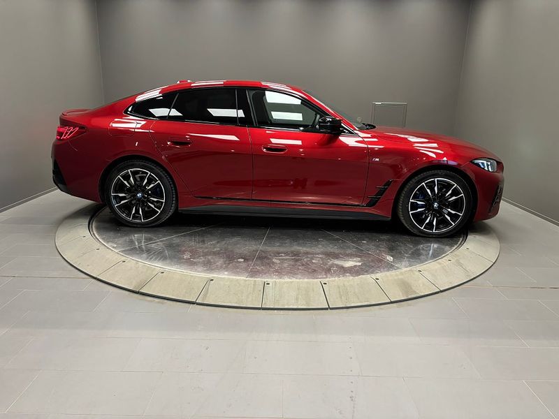 BMW i4 bild 6