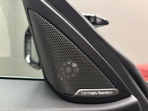 BMW i4 bild 19