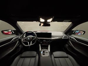 BMW i4 bild 16