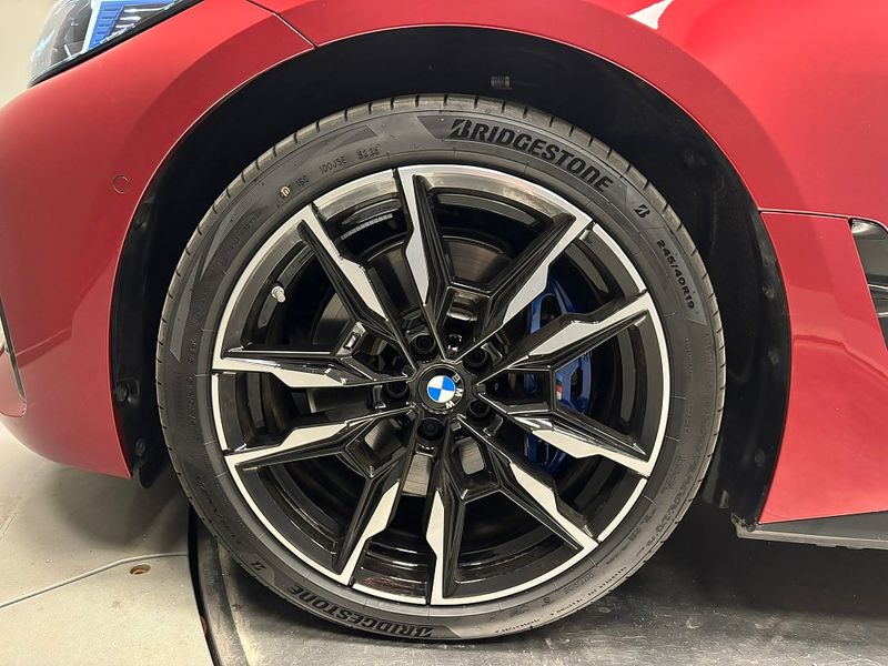 BMW i4 bild 10