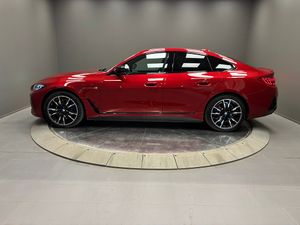 BMW i4 bild 2