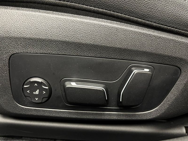 BMW i4 bild 18