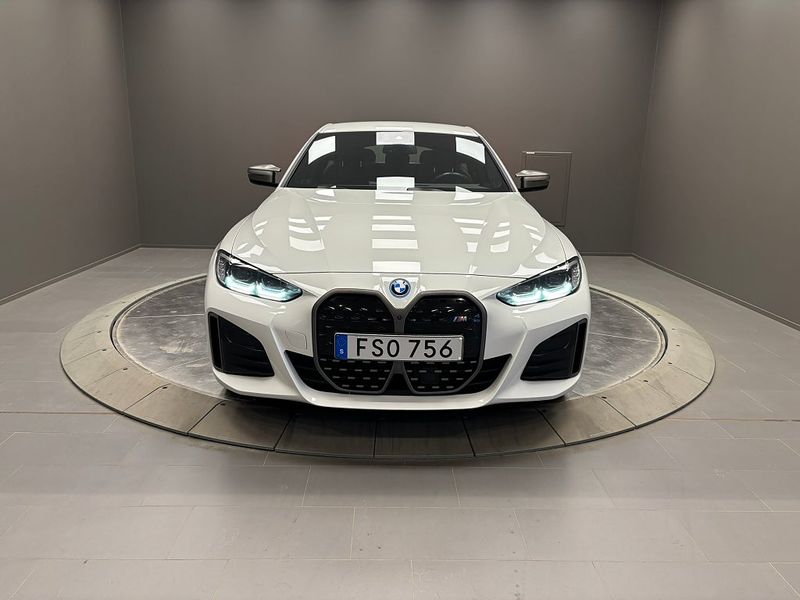 BMW i4 bild 8