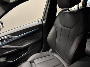 BMW i4 bild 34