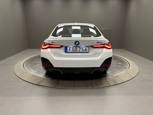 BMW i4 bild 4