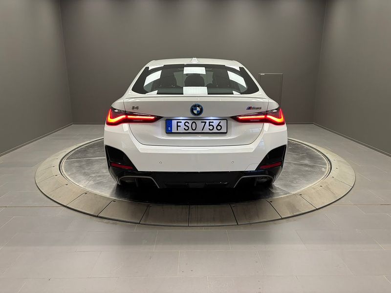 BMW i4 bild 4