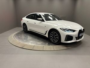 BMW i4 bild 7