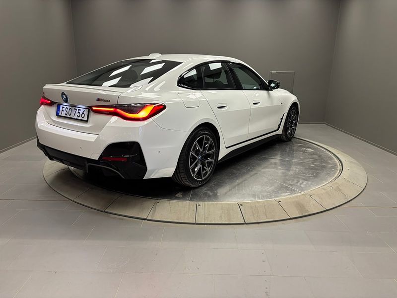 BMW i4 bild 5