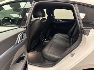 BMW i4 bild 13