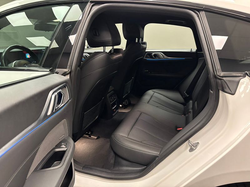 BMW i4 bild 13