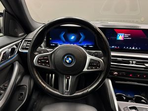 BMW i4 bild 19
