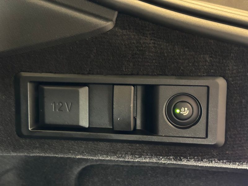 BMW i4 bild 12