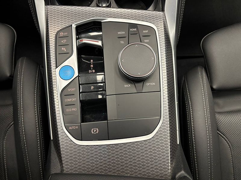 BMW i4 bild 31