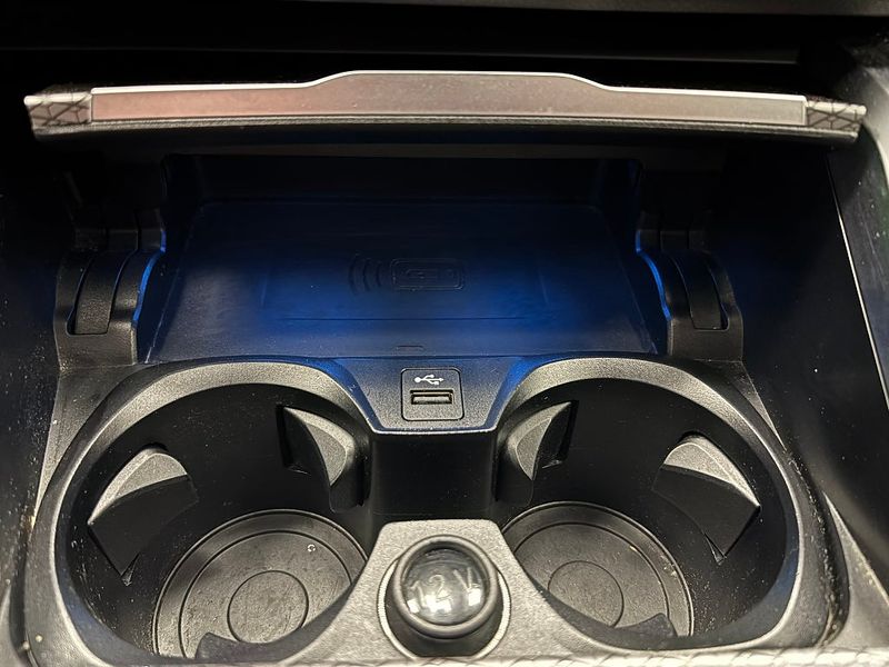BMW i4 bild 30