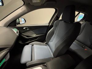 BMW 120 bild 24