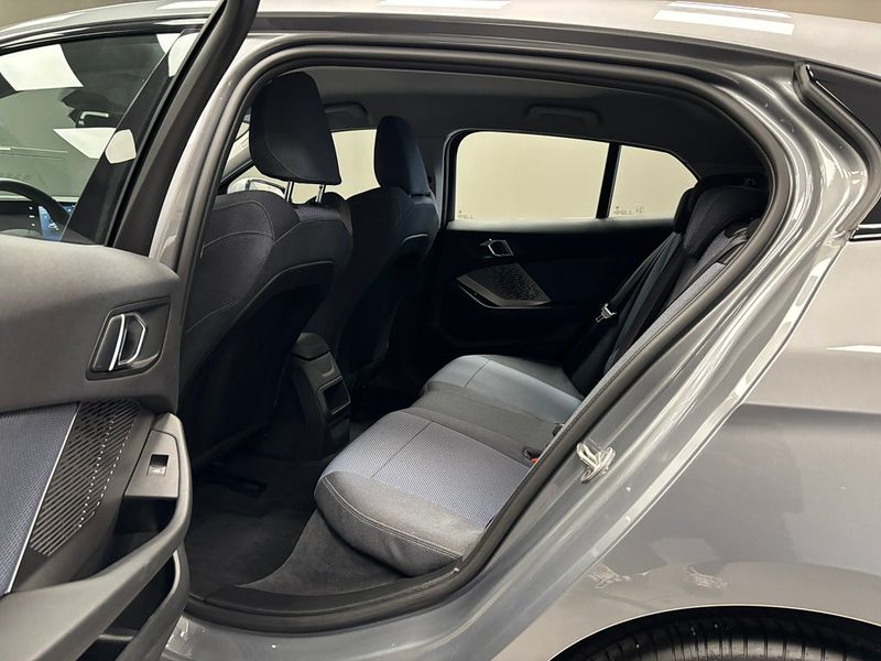 BMW 120 bild 12
