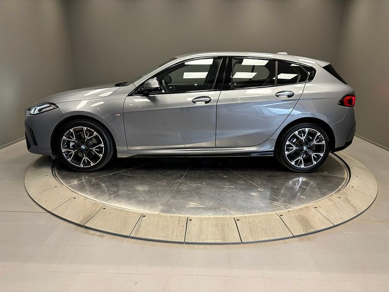 BMW 120 bild 2