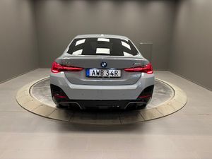 BMW i4 bild 4