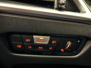 BMW i4 bild 36