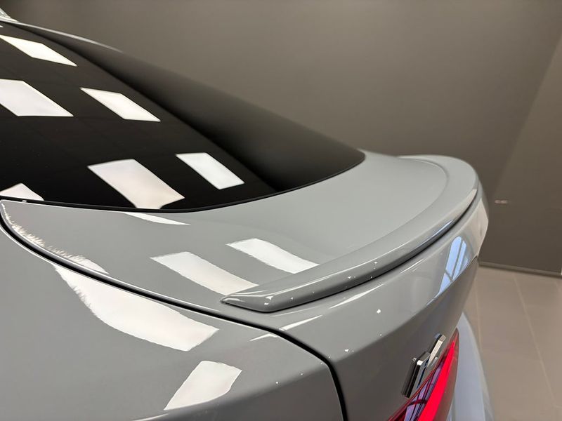 BMW i4 bild 9