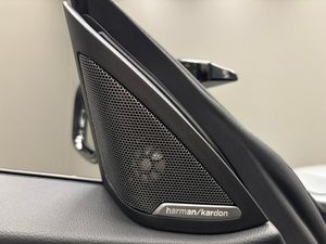 BMW i4 bild 21