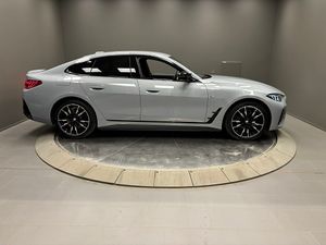 BMW i4 bild 6