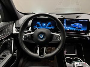 BMW iX1 bild 20