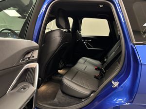 BMW iX1 bild 14