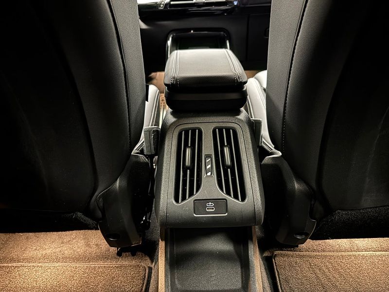 BMW iX1 bild 15