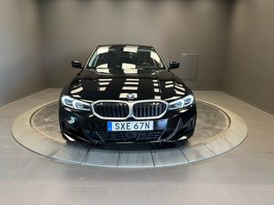BMW 330 bild 8