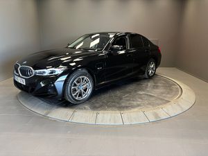 BMW 330 bild 1