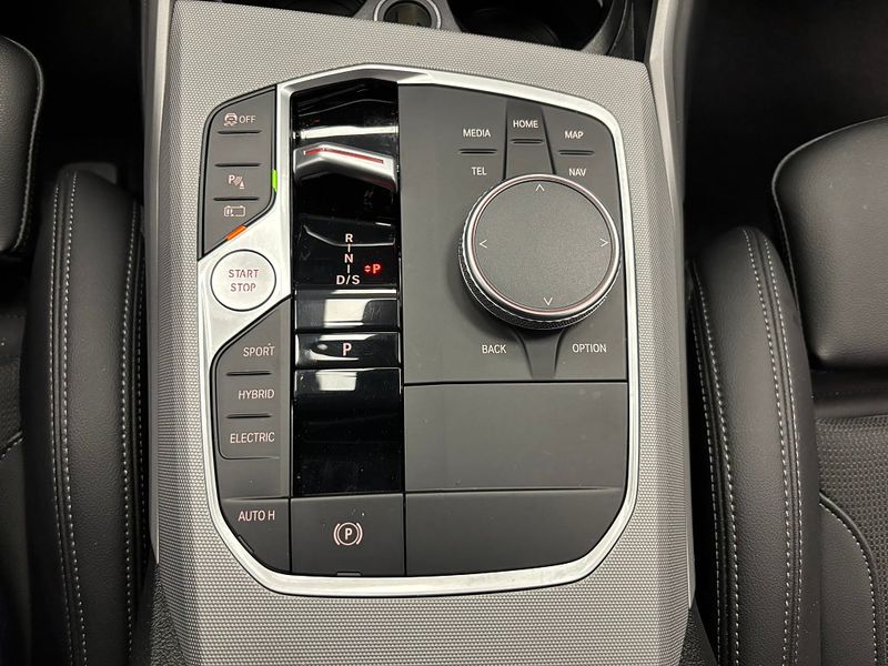 BMW 330 bild 31