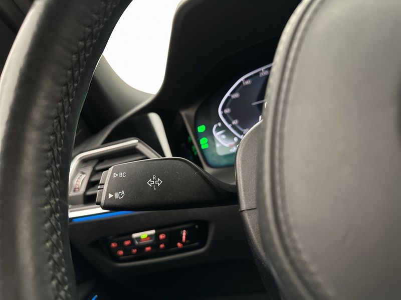 BMW 330 bild 12