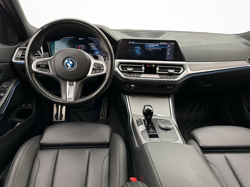 BMW 330 bild 17